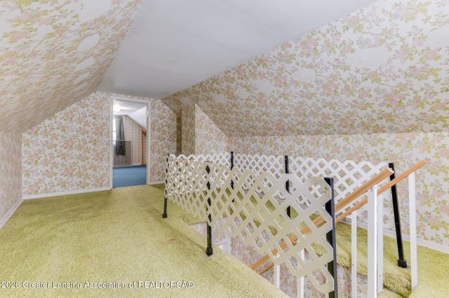 7220 E 5 Point Highway, Eaton Rapids, MI 48827