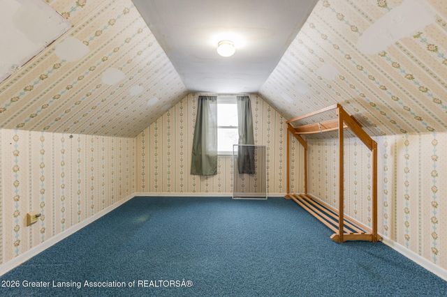 7220 E 5 Point Highway, Eaton Rapids, MI 48827