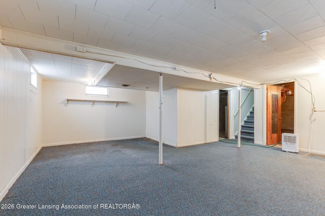 7220 E 5 Point Highway, Eaton Rapids, MI 48827