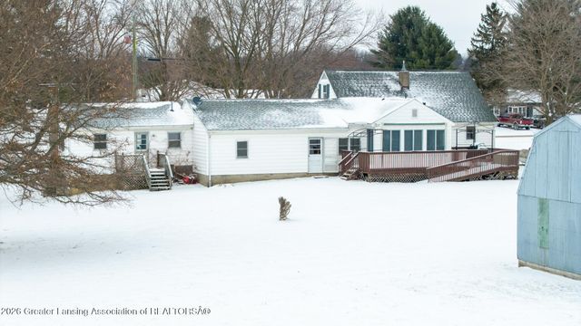 7220 E 5 Point Highway, Eaton Rapids, MI 48827