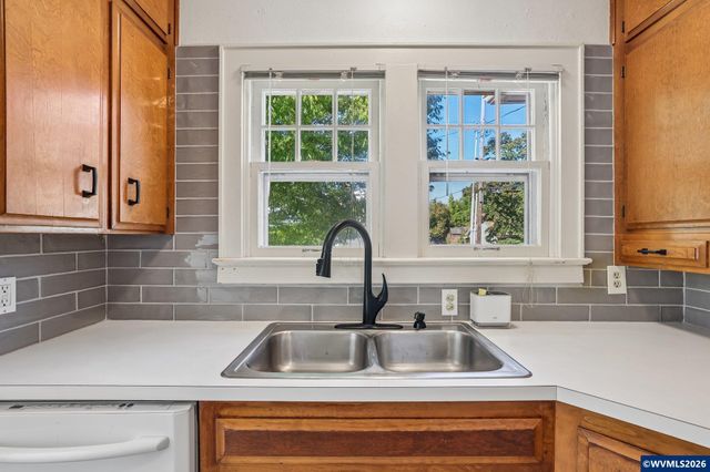 750 Belmont St NE, Salem, OR 97301