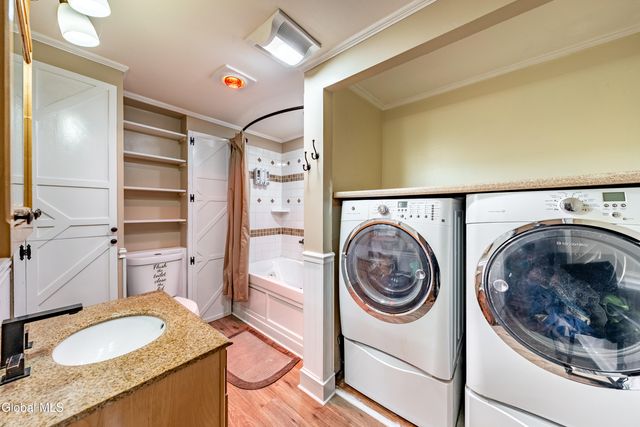 379 Ny Highway 355, Poestenkill, NY 12140