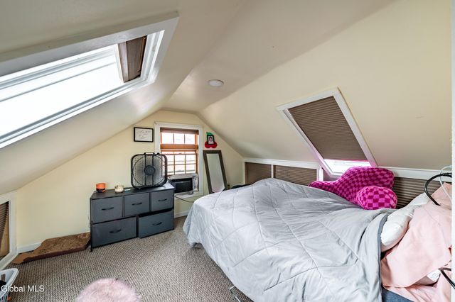 379 Ny Highway 355, Poestenkill, NY 12140