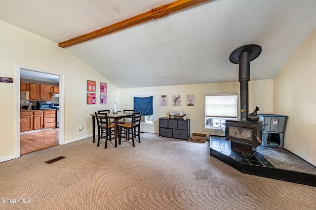 379 Ny Highway 355, Poestenkill, NY 12140