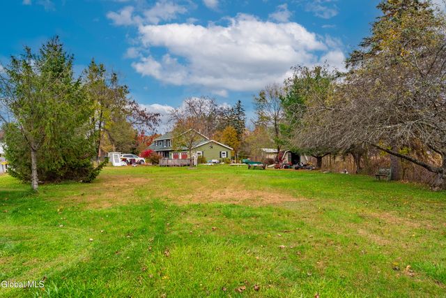 379 Ny Highway 355, Poestenkill, NY 12140