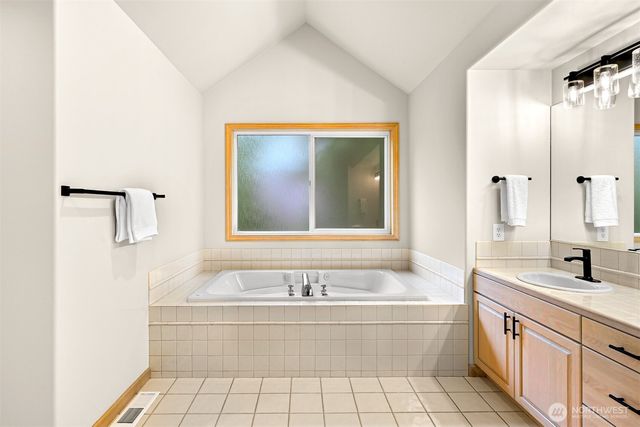 5520 Canvasback Road, Blaine, WA 98230