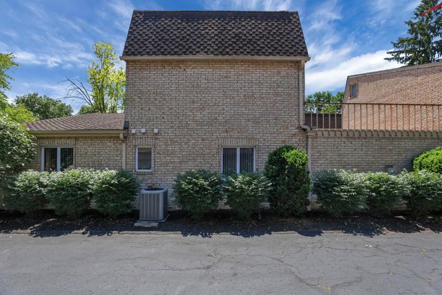 4375 Latin Lane, Upper Arlington, OH 43220