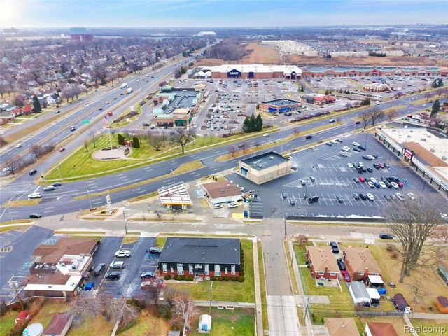 17415 Hamilton Avenue, Allen Park, MI 48101