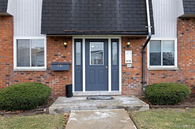 17415 Hamilton Avenue, Allen Park, MI 48101