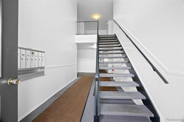 17415 Hamilton Avenue, Allen Park, MI 48101