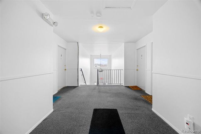 17415 Hamilton Avenue, Allen Park, MI 48101