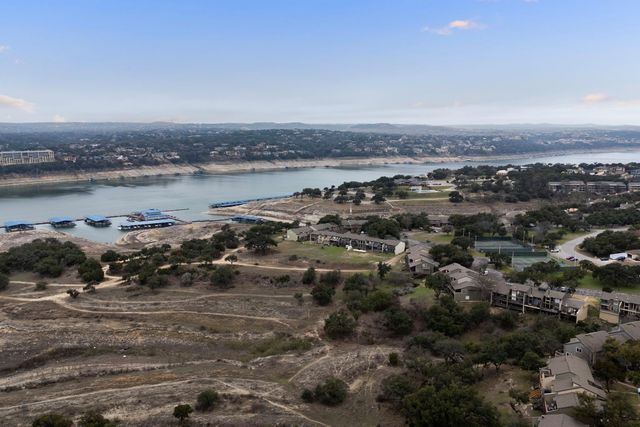 219 Venture BLVD S, Point Venture, TX 78645