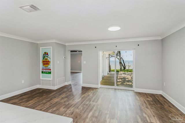 4536 Hickory Shores Blvd, Gulf Breeze, FL 32563