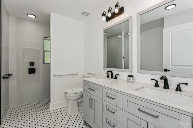 4536 Hickory Shores Blvd, Gulf Breeze, FL 32563