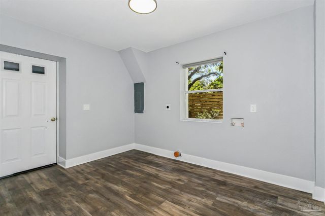4536 Hickory Shores Blvd, Gulf Breeze, FL 32563