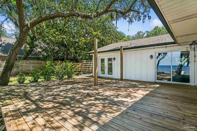 4536 Hickory Shores Blvd, Gulf Breeze, FL 32563