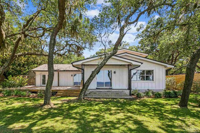 4536 Hickory Shores Blvd, Gulf Breeze, FL 32563