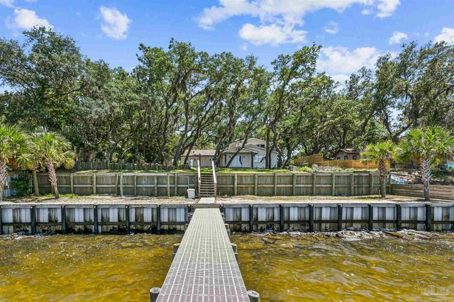 4536 Hickory Shores Blvd, Gulf Breeze, FL 32563