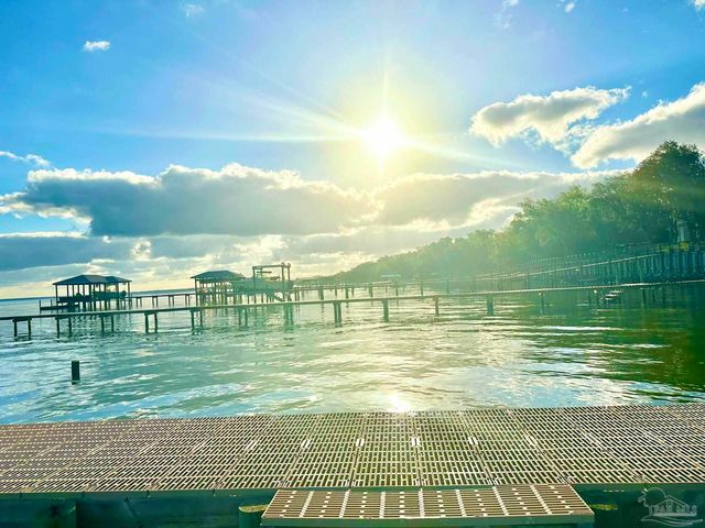 4536 Hickory Shores Blvd, Gulf Breeze, FL 32563