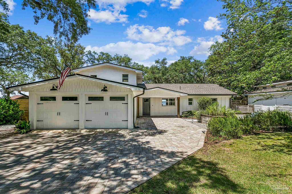 4536 Hickory Shores Blvd, Gulf Breeze, FL 32563