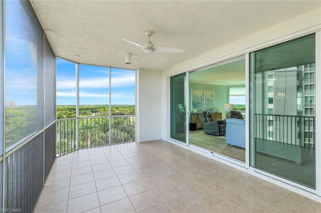 275 Indies WAY 706, Naples, FL 34110
