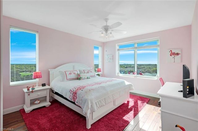 275 Indies WAY 706, Naples, FL 34110