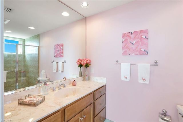 275 Indies WAY 706, Naples, FL 34110