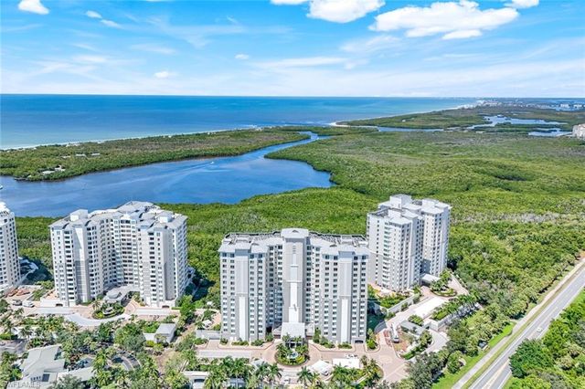275 Indies WAY 706, Naples, FL 34110