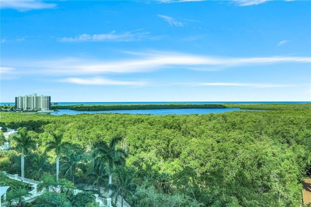 275 Indies WAY 706, Naples, FL 34110