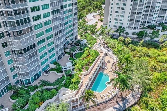 275 Indies WAY 706, Naples, FL 34110