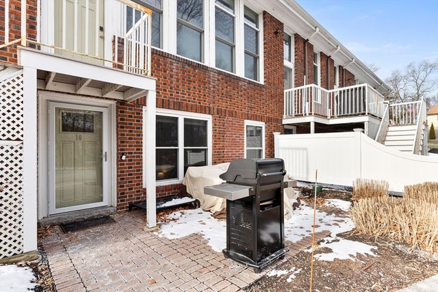 349 Fulton St 10, Medford, MA 02155