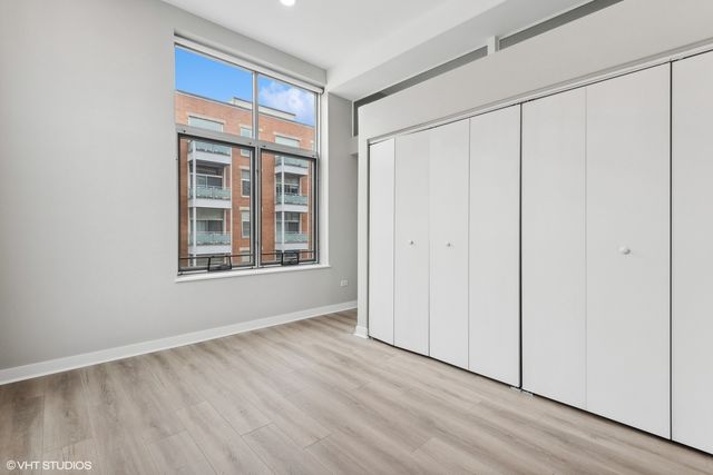 939 W MADISON Street 410, Chicago, IL 60607