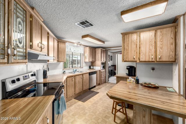 734 S 82ND Way, Mesa, AZ 85208
