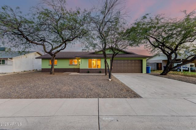 1233 E BROADMOR Drive, Tempe, AZ 85282