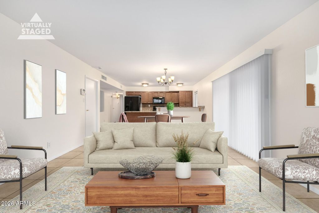 Image 18 of property listing at 1233 E BROADMOR Drive, Tempe, AZ 85282