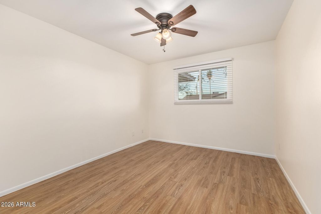 Image 27 of property listing at 1233 E BROADMOR Drive, Tempe, AZ 85282