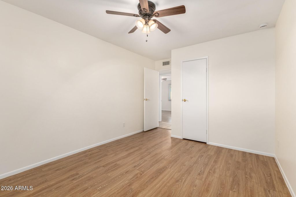 Image 28 of property listing at 1233 E BROADMOR Drive, Tempe, AZ 85282