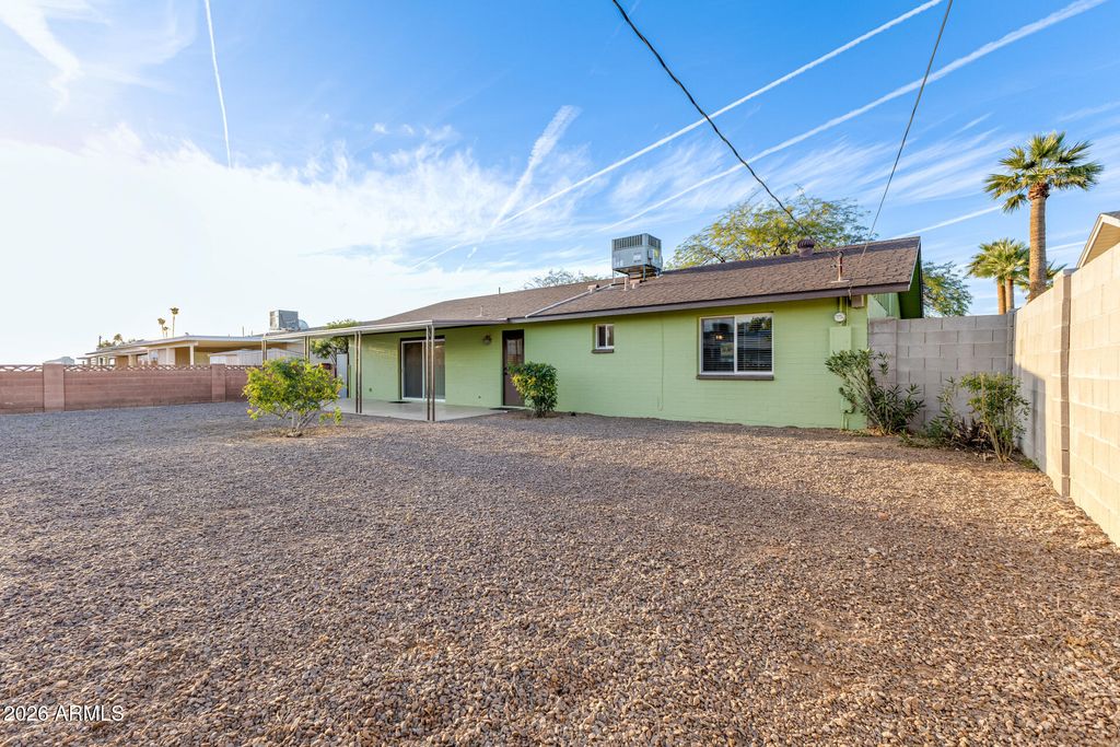 Image 41 of property listing at 1233 E BROADMOR Drive, Tempe, AZ 85282