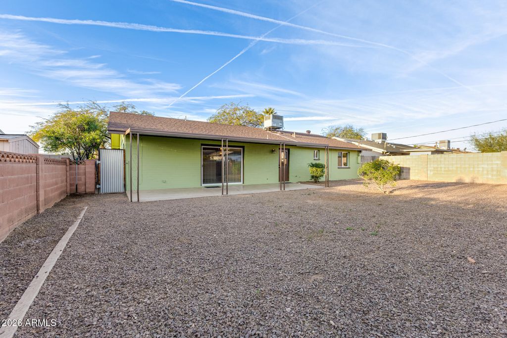 Image 43 of property listing at 1233 E BROADMOR Drive, Tempe, AZ 85282