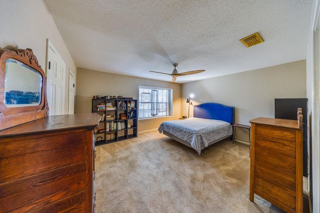 7505 Memorial Woods Drive B13, Houston, TX 77024