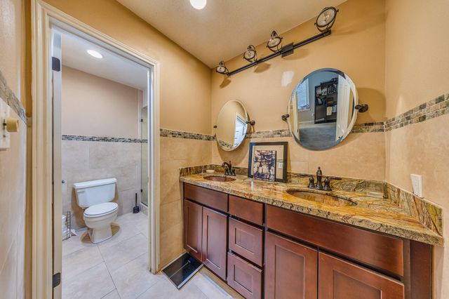 7505 Memorial Woods Drive B13, Houston, TX 77024