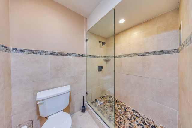7505 Memorial Woods Drive B13, Houston, TX 77024