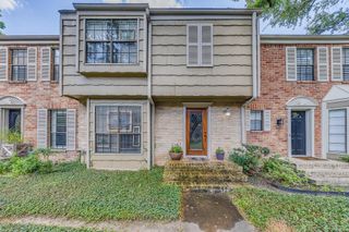 7505 Memorial Woods Drive B13, Houston, TX 77024