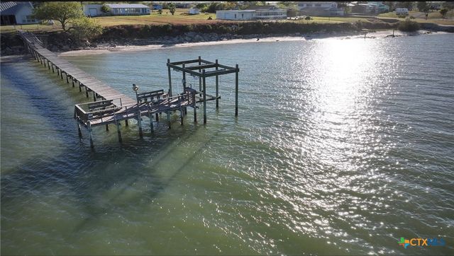 15 Alley Way, Port Lavaca, TX 77979