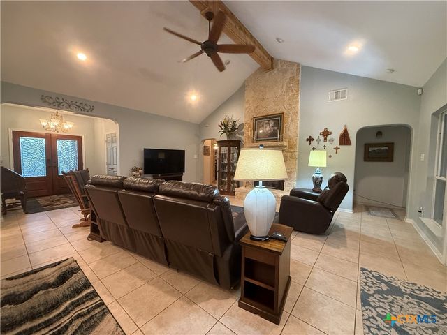 15 Alley Way, Port Lavaca, TX 77979