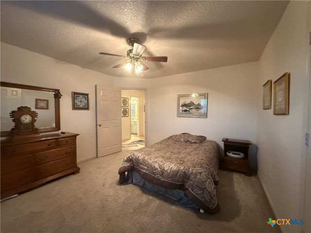 15 Alley Way, Port Lavaca, TX 77979