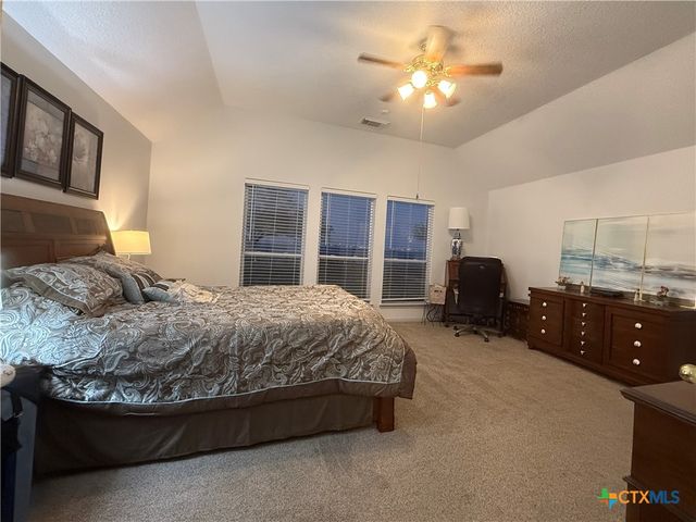 15 Alley Way, Port Lavaca, TX 77979