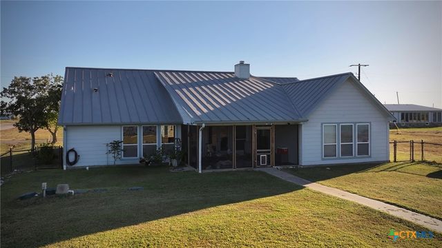 15 Alley Way, Port Lavaca, TX 77979