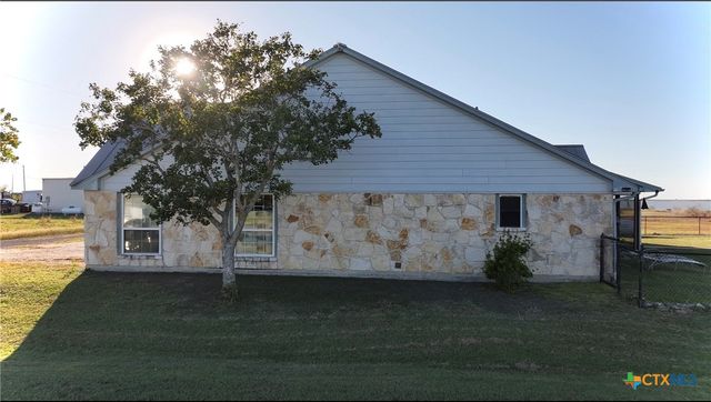 15 Alley Way, Port Lavaca, TX 77979