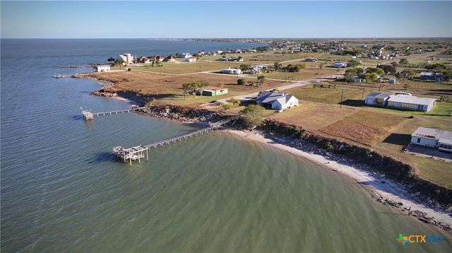 15 Alley Way, Port Lavaca, TX 77979